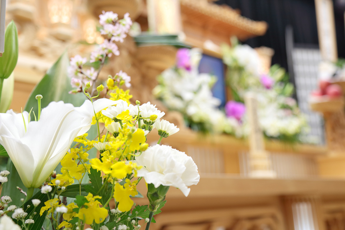 写真：祭壇お花イメージ
